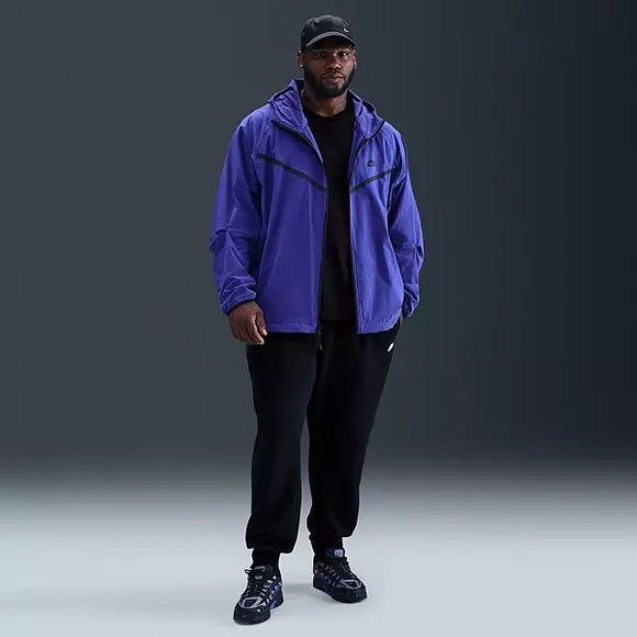 Nike Other - NEW Nike Mens Medium Sportswear Club Fleece Joggers - Black (BV2671-010)